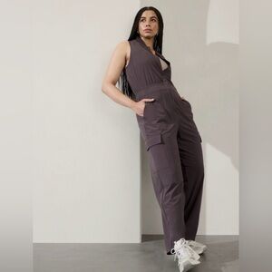 Athleta 4 Brooklyn Utility Jumpsuit Shale Purple Brown
Drawstring Ankles Size 4